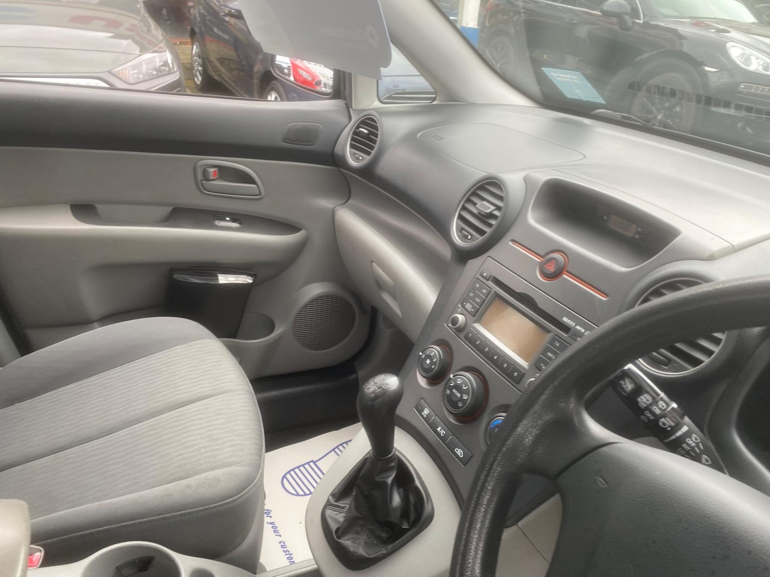 Used Kia Carens for sale - 76550571: Photo 64