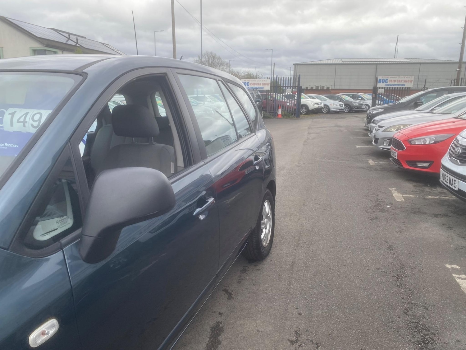 Used Kia Carens for sale - 76550571: Photo 76