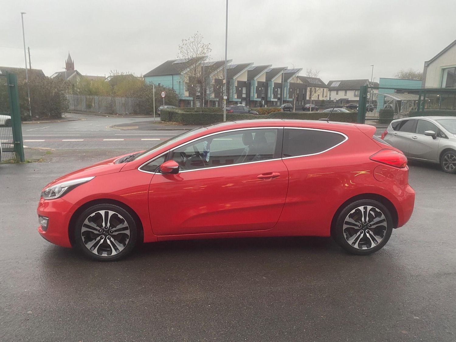 Used Kia Pro Ceed 2015 for sale - 76667316: Photo 18