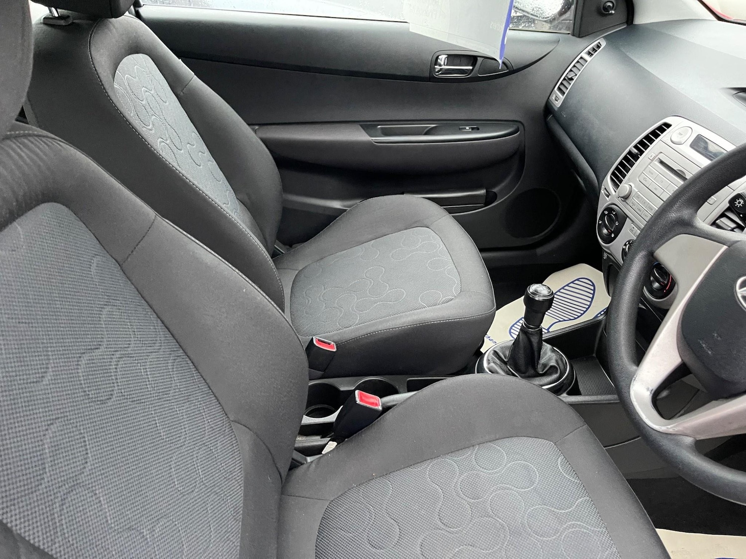 Used Hyundai i20 2012 for sale - 76550796: Photo 10