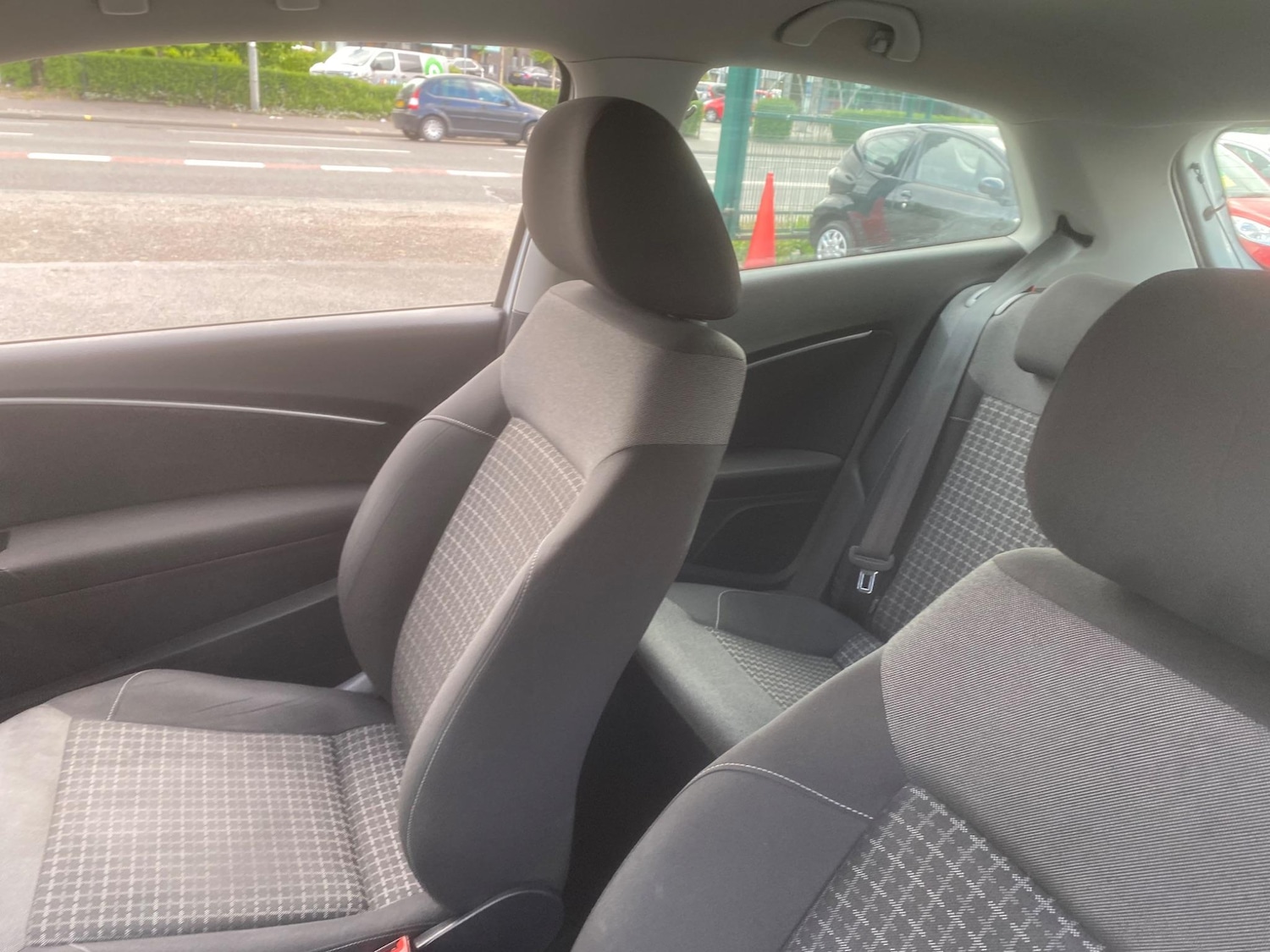 Used Volkswagen Polo 2014 for sale - 76549395: Photo 16