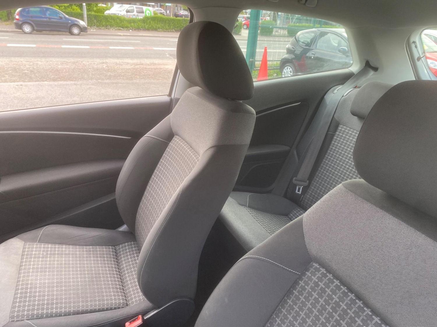 Used Volkswagen Polo 2014 for sale - 76549395: Photo 17