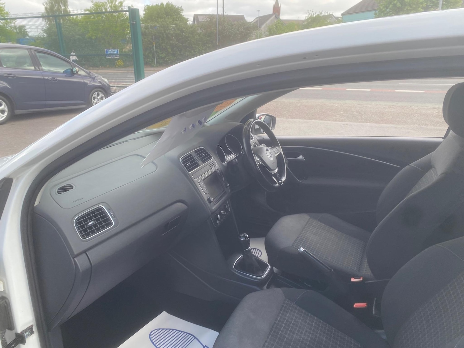 Used Volkswagen Polo 2014 for sale - 76549395: Photo 19