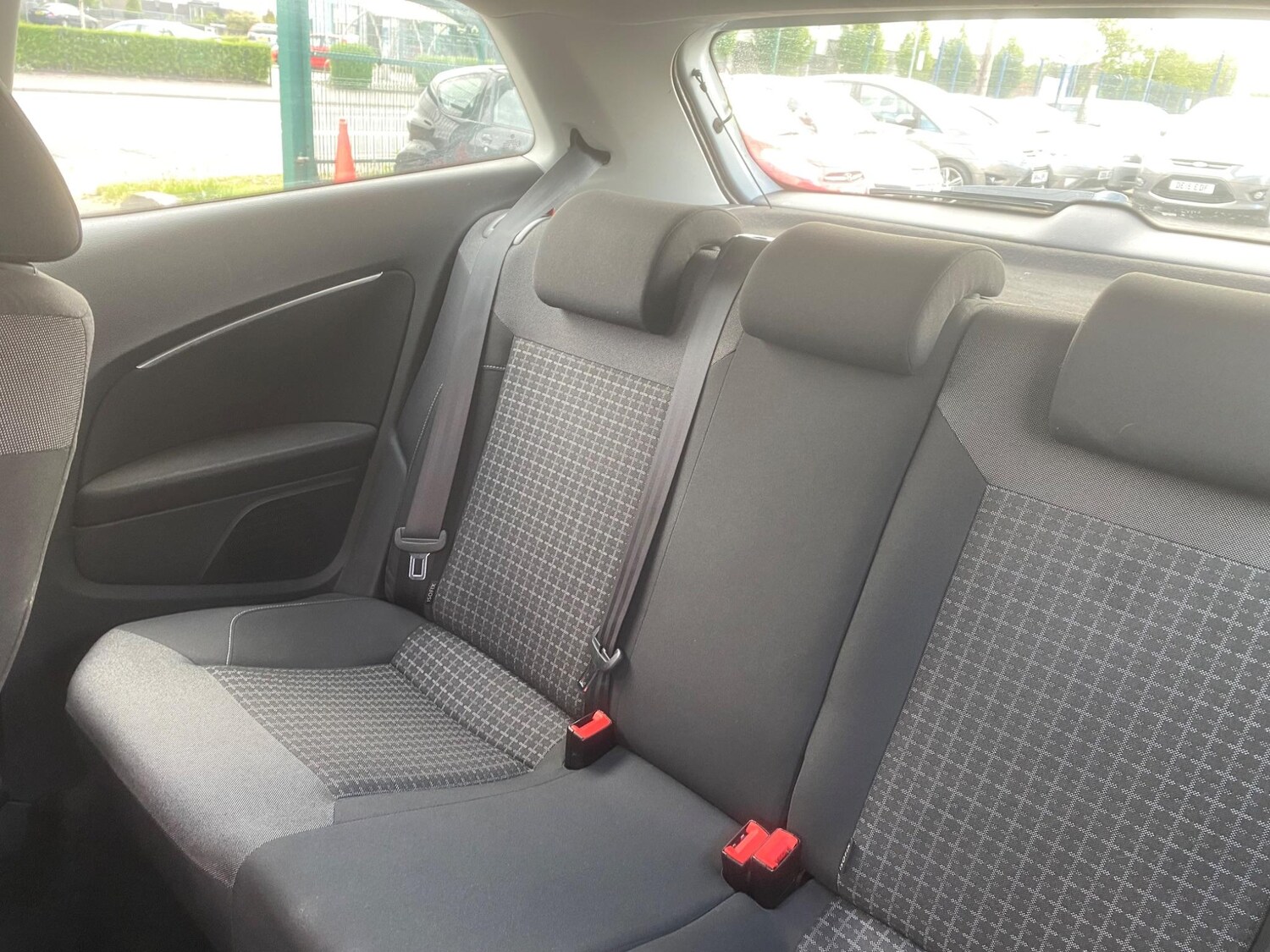 Used Volkswagen Polo 2014 for sale - 76549395: Photo 25