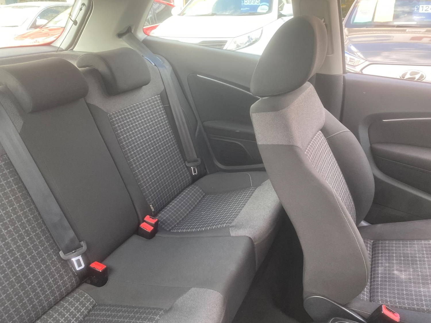 Used Volkswagen Polo 2014 for sale - 76549395: Photo 54