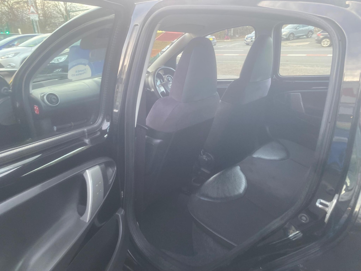 Used Toyota AYGO for sale - 77266836: Photo 36