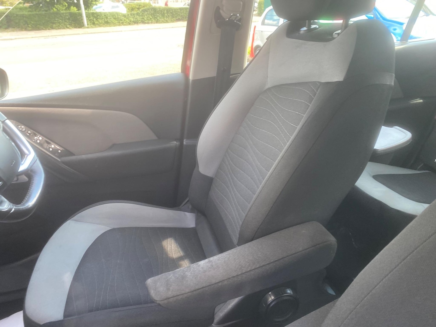 Used Citroen C4 Grand Picasso 2014 for sale - 76988111: Photo 12