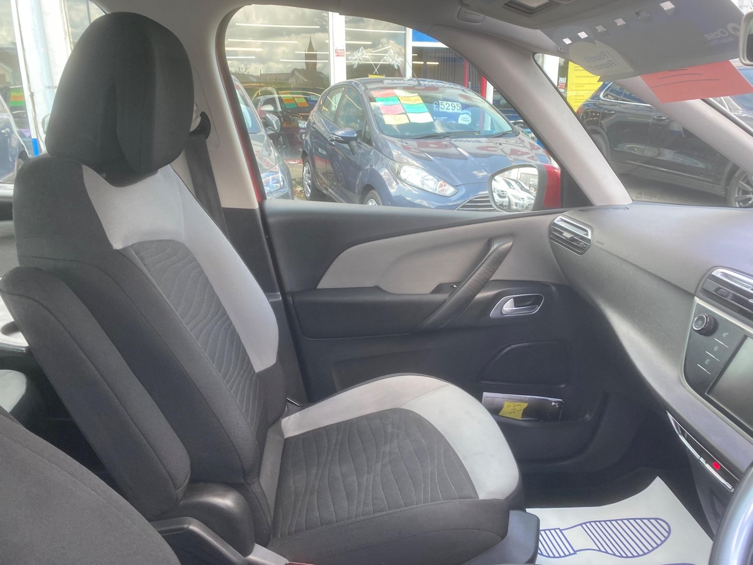 Used Citroen C4 Grand Picasso 2014 for sale - 76988111: Photo 48