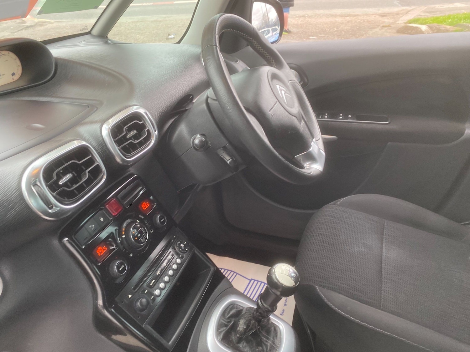 Used Citroen C3 Picasso 2013 for sale - 76550080: Photo 23