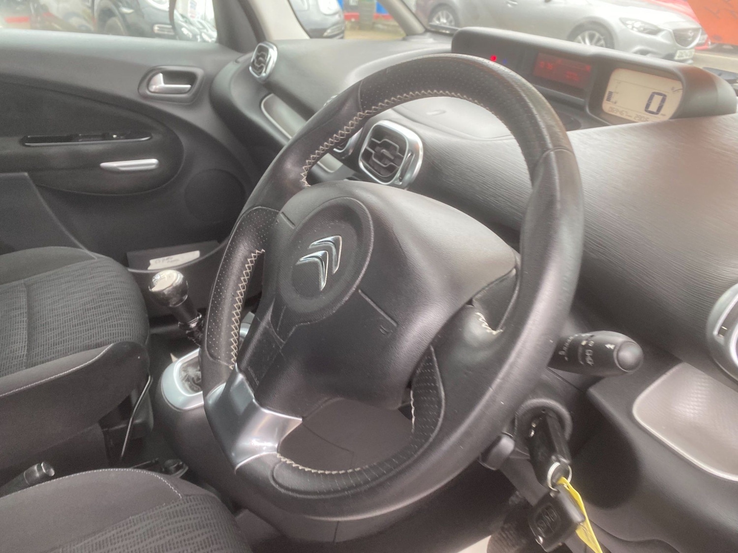 Used Citroen C3 Picasso 2013 for sale - 76550080: Photo 64