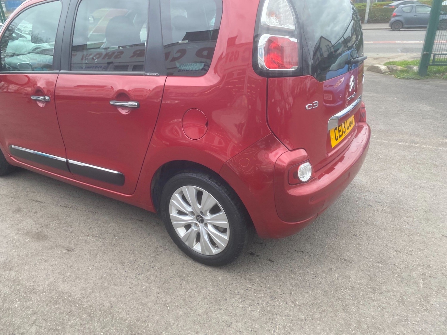 Used Citroen C3 Picasso 2013 for sale - 76550080: Photo 79