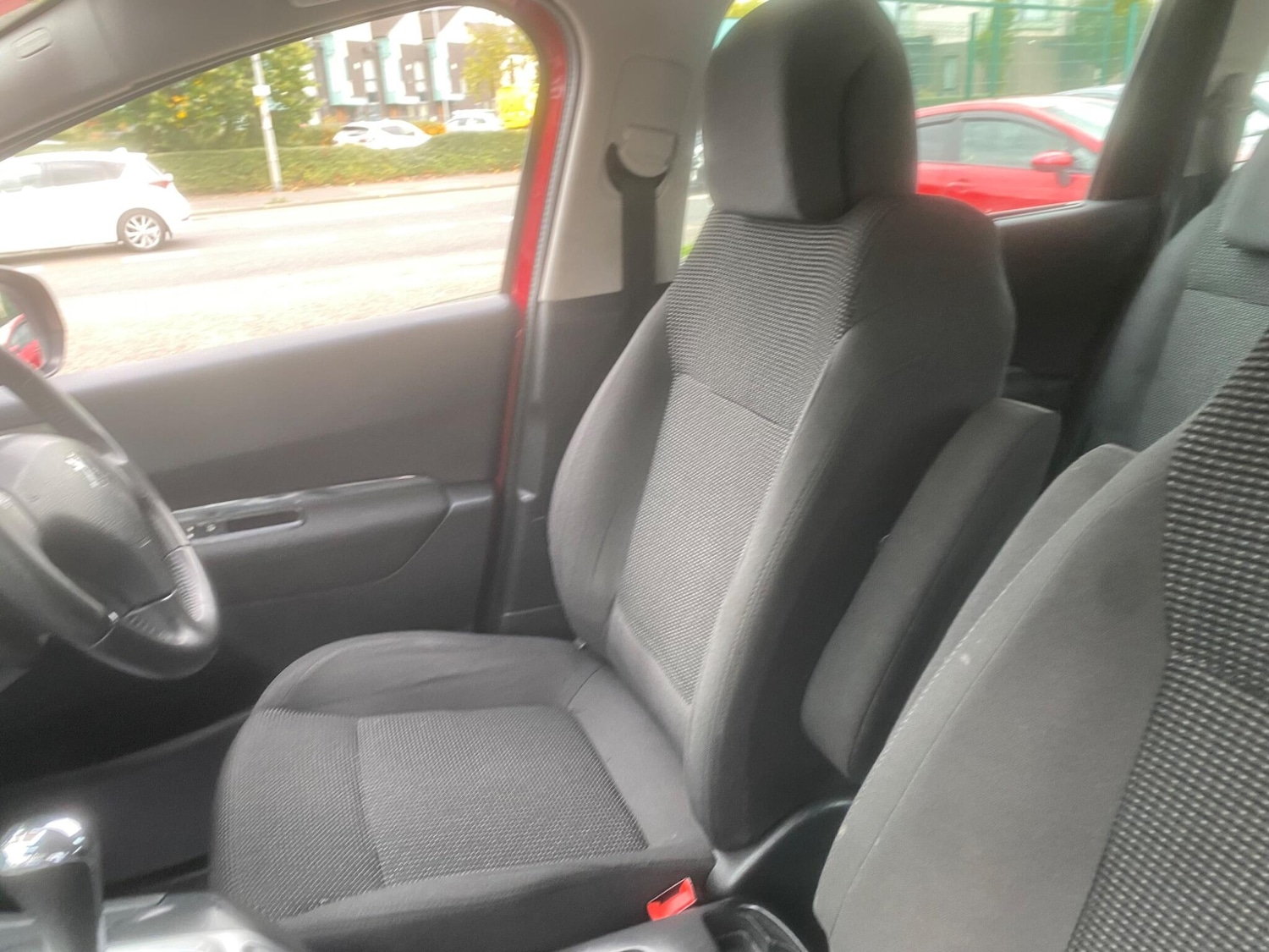 Used Peugeot 5008 2013 for sale - 76990209: Photo 18