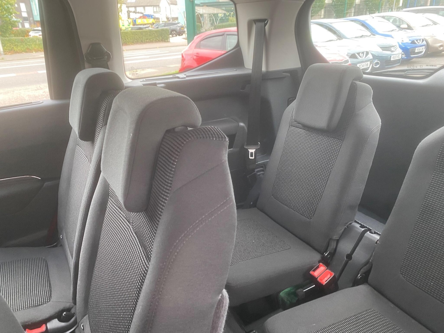 Used Peugeot 5008 2013 for sale - 76990209: Photo 28