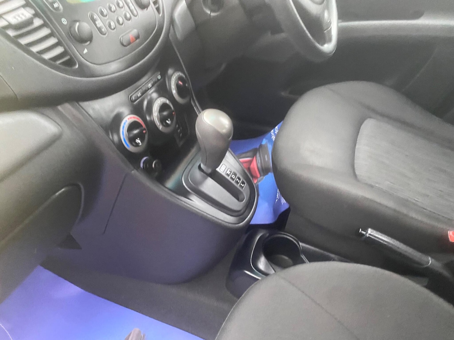 Used Hyundai i10 2012 for sale - 76975711: Photo 23