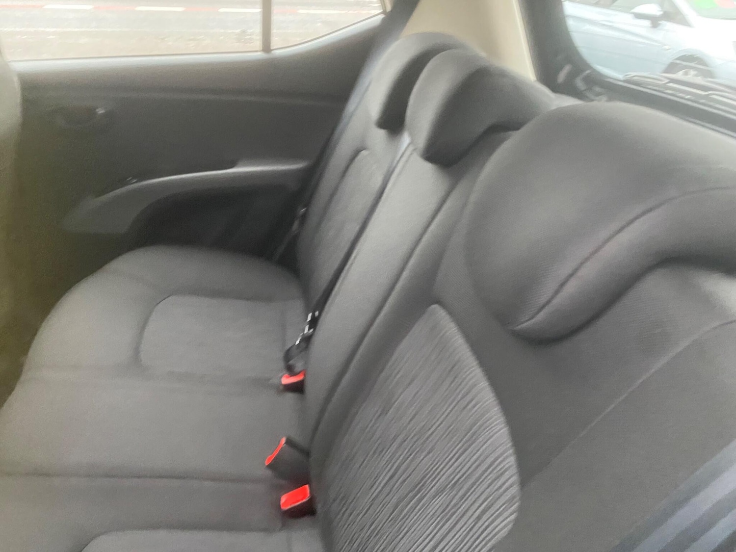 Used Hyundai i10 2012 for sale - 76975711: Photo 29