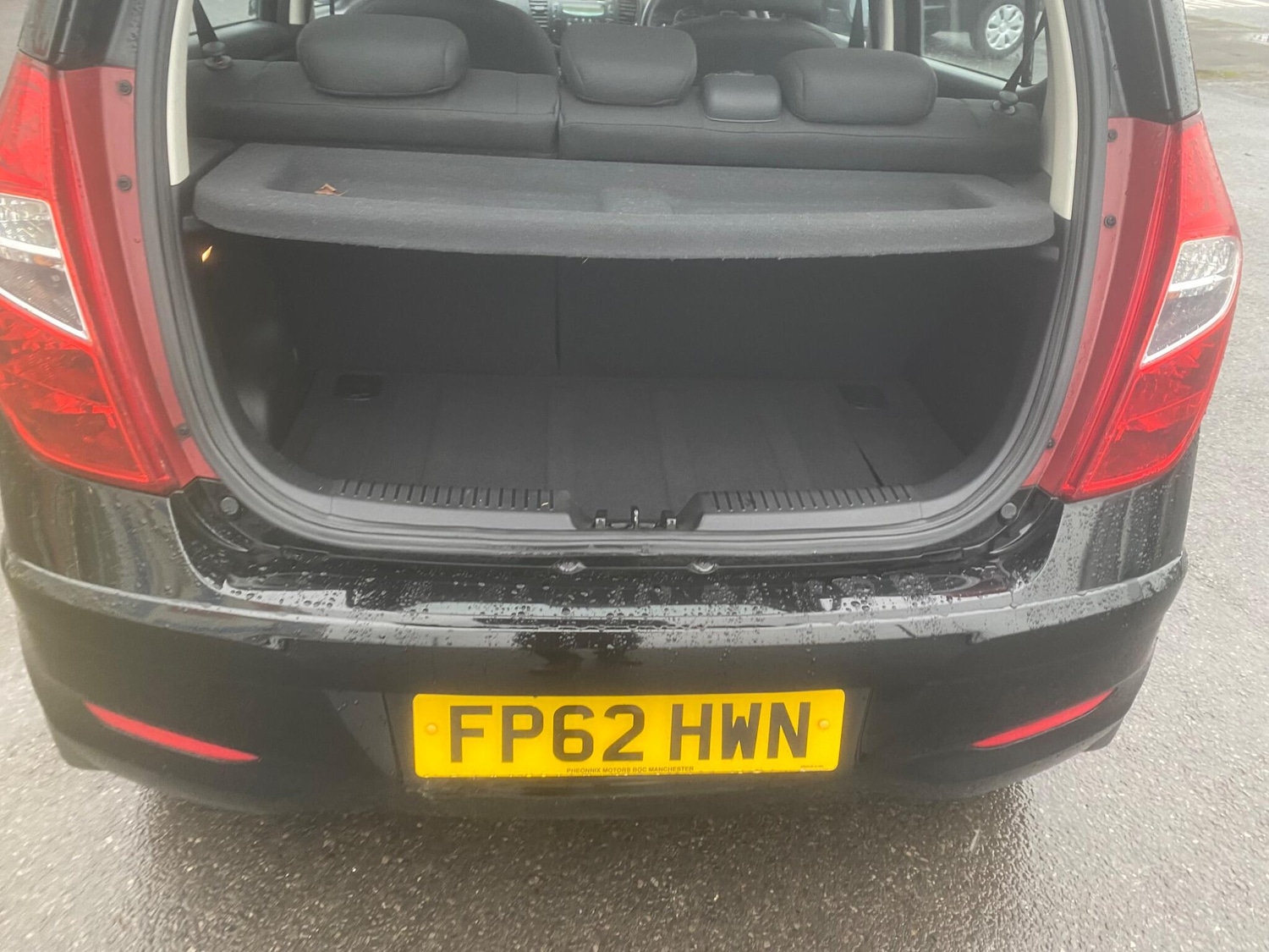 Used Hyundai i10 2012 for sale - 76975711: Photo 33