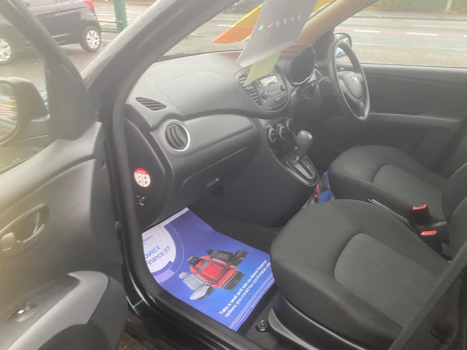 Used Hyundai i10 2012 for sale - 76975711: Photo 40