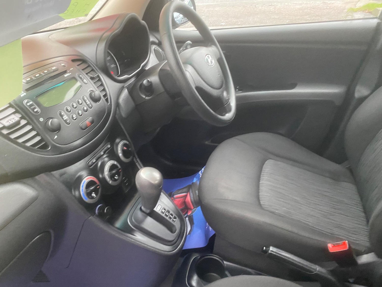 Used Hyundai i10 2012 for sale - 76975711: Photo 43