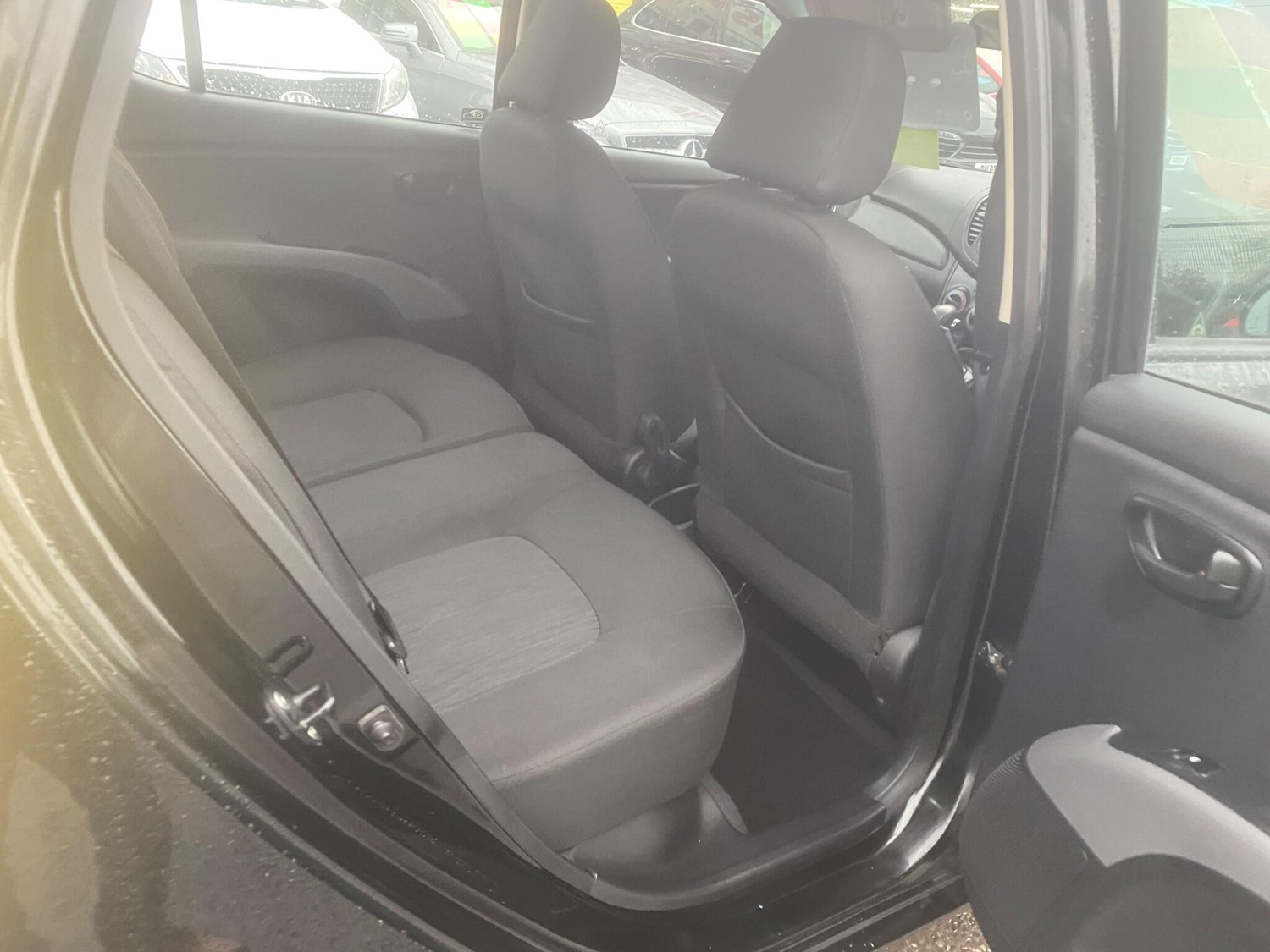 Used Hyundai i10 2012 for sale - 76975711: Photo 56