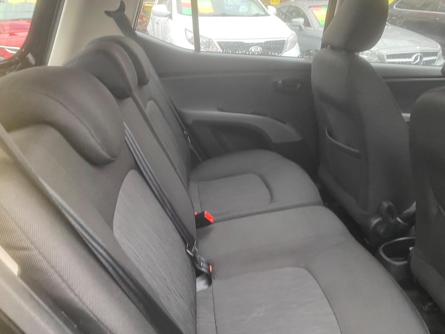 Used Hyundai i10 2012 for sale - 76975711: Photo 58