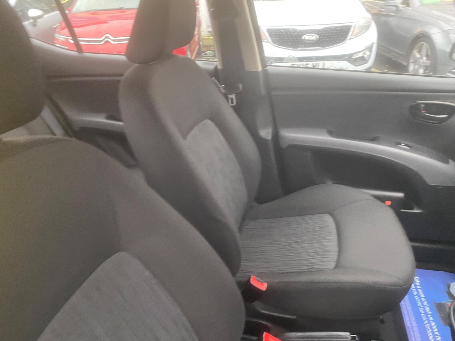 Used Hyundai i10 2012 for sale - 76975711: Photo 65