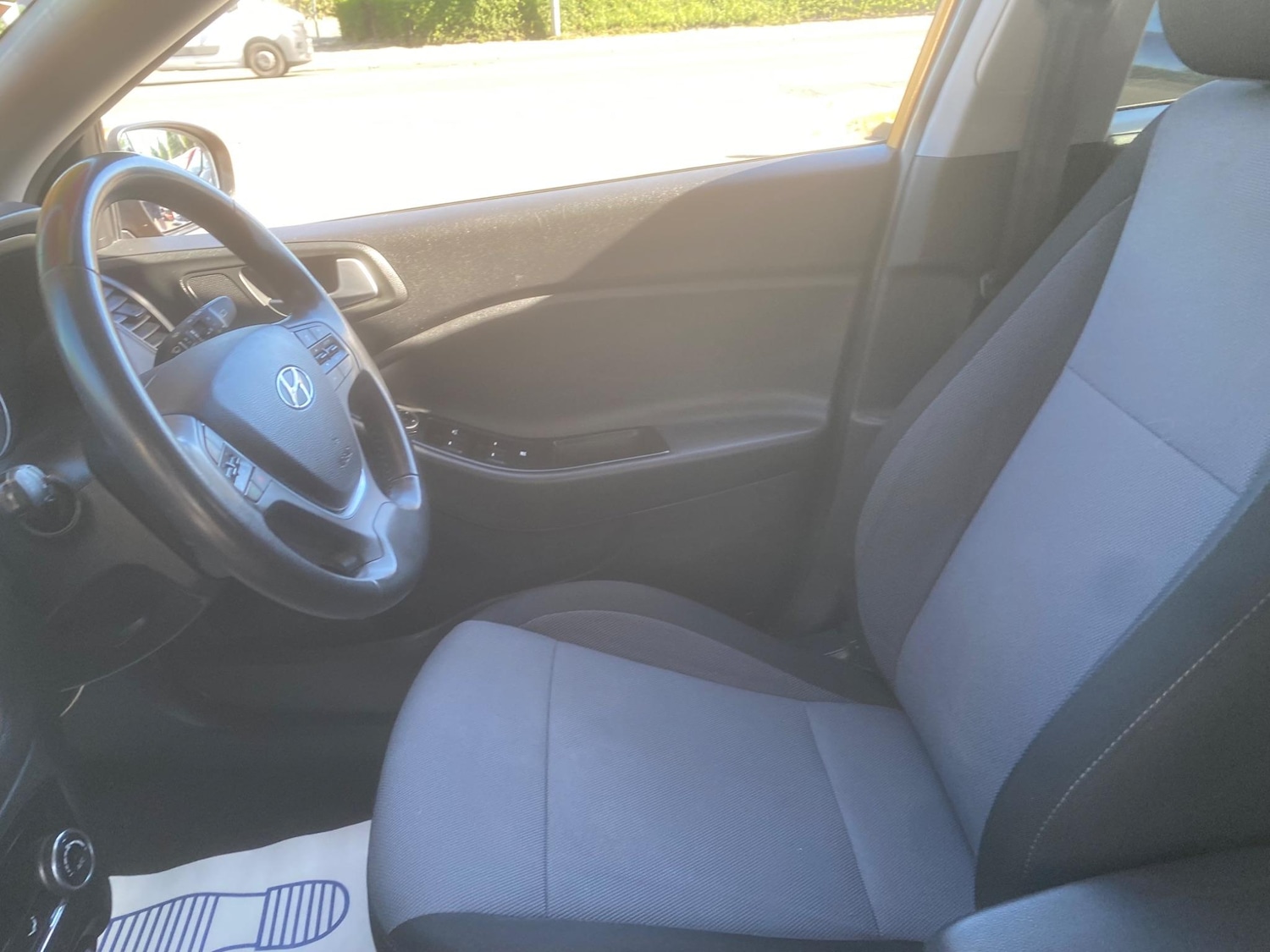 Used Hyundai i20 2016 for sale - 76987696: Photo 23