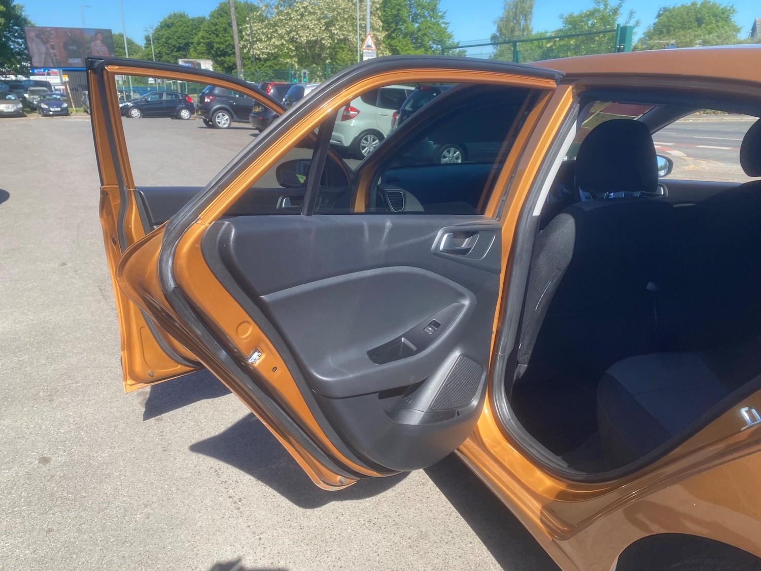 Used Hyundai i20 2016 for sale - 76987696: Photo 33