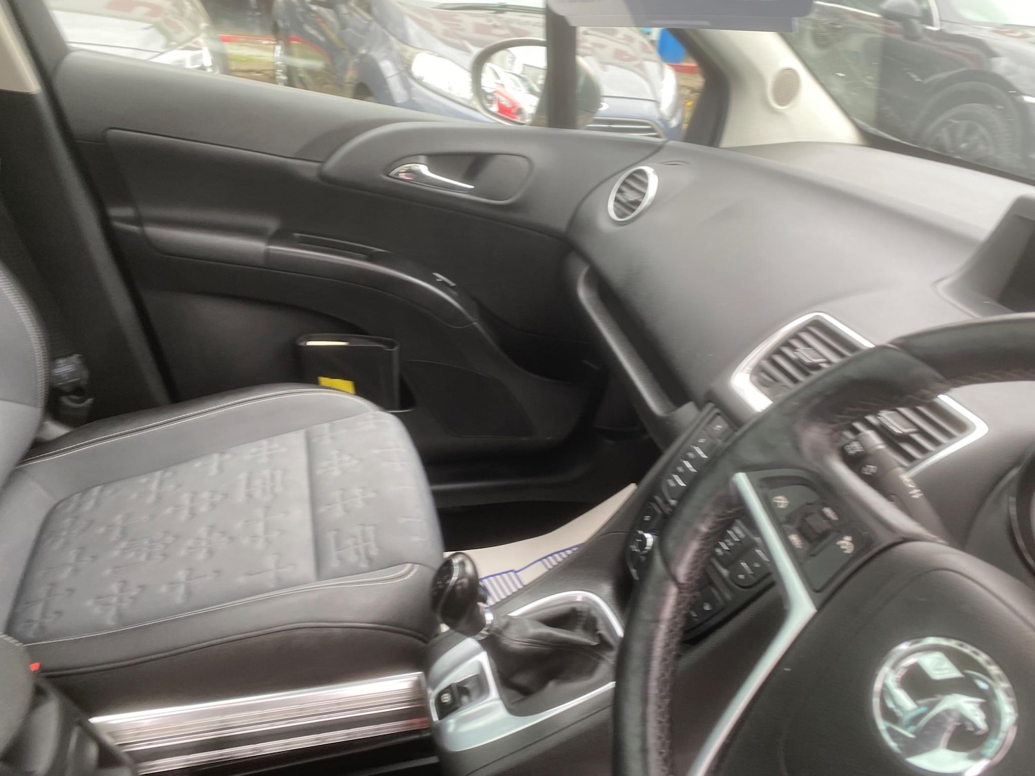 Used Vauxhall Meriva 2015 for sale - 76549676: Photo 55