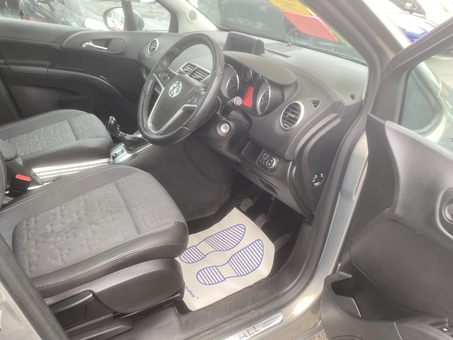 Used Vauxhall Meriva 2015 for sale - 76549676: Photo 65