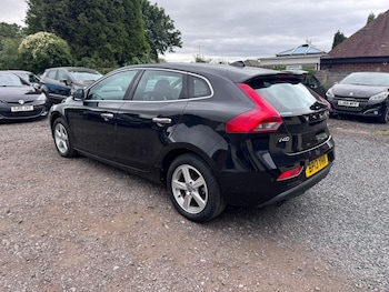 Used Volvo V40 2013 for sale - 79115940: Photo