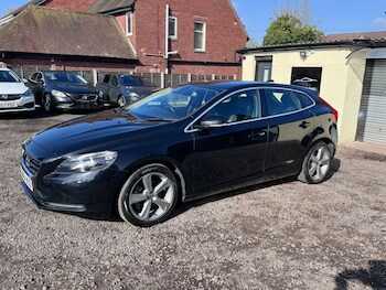 Used Volvo V40 2014 for sale - 78548845: Photo