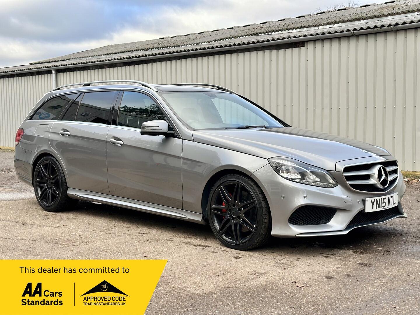 Used Mercedes-Benz E Class 2015 for sale - 76859339: Photo 1