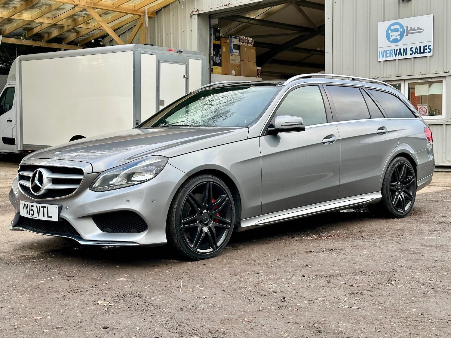 Used Mercedes-Benz E Class 2015 for sale - 76859339: Photo 12