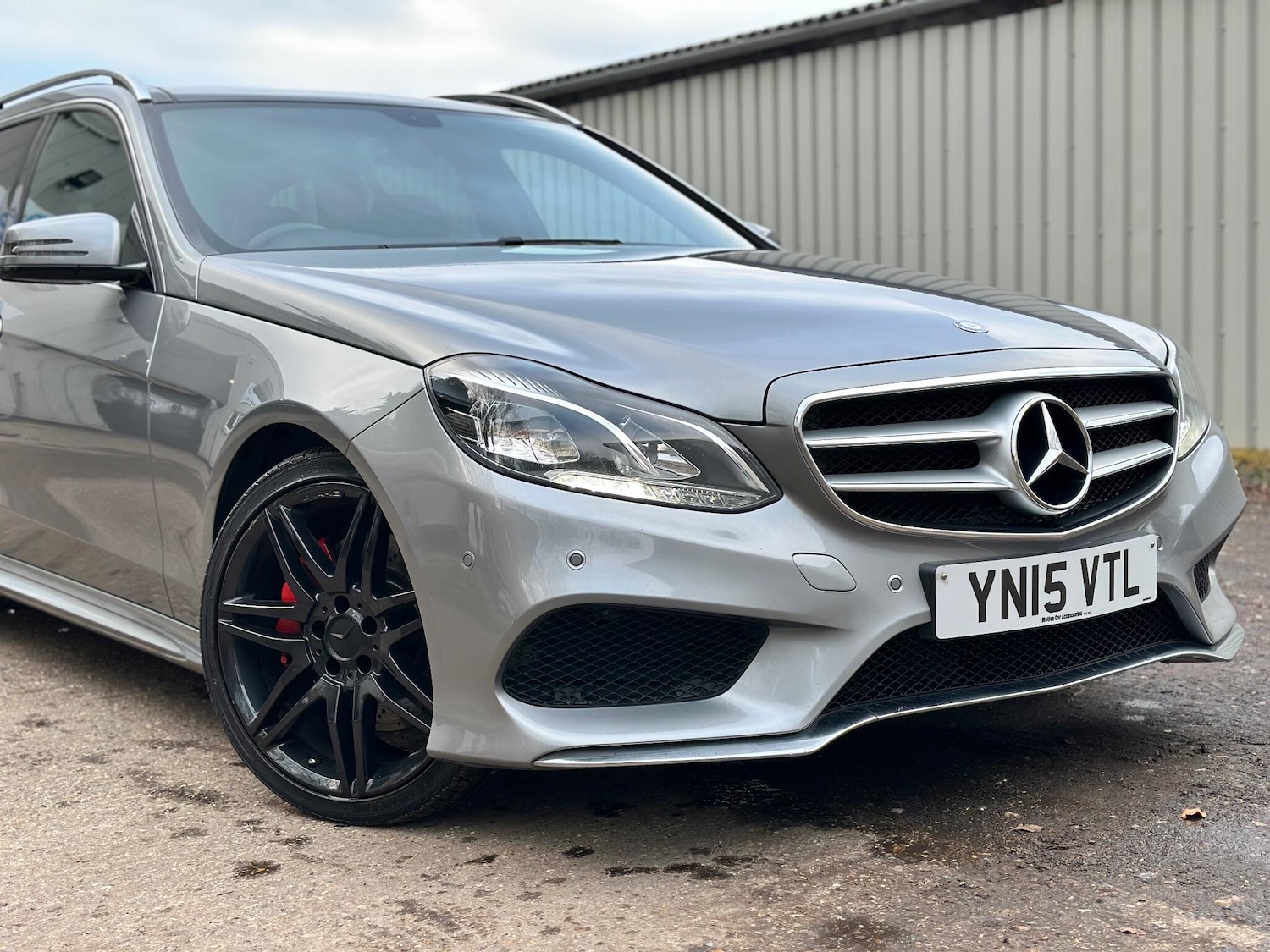 Used Mercedes-Benz E Class 2015 for sale - 76859339: Photo 16