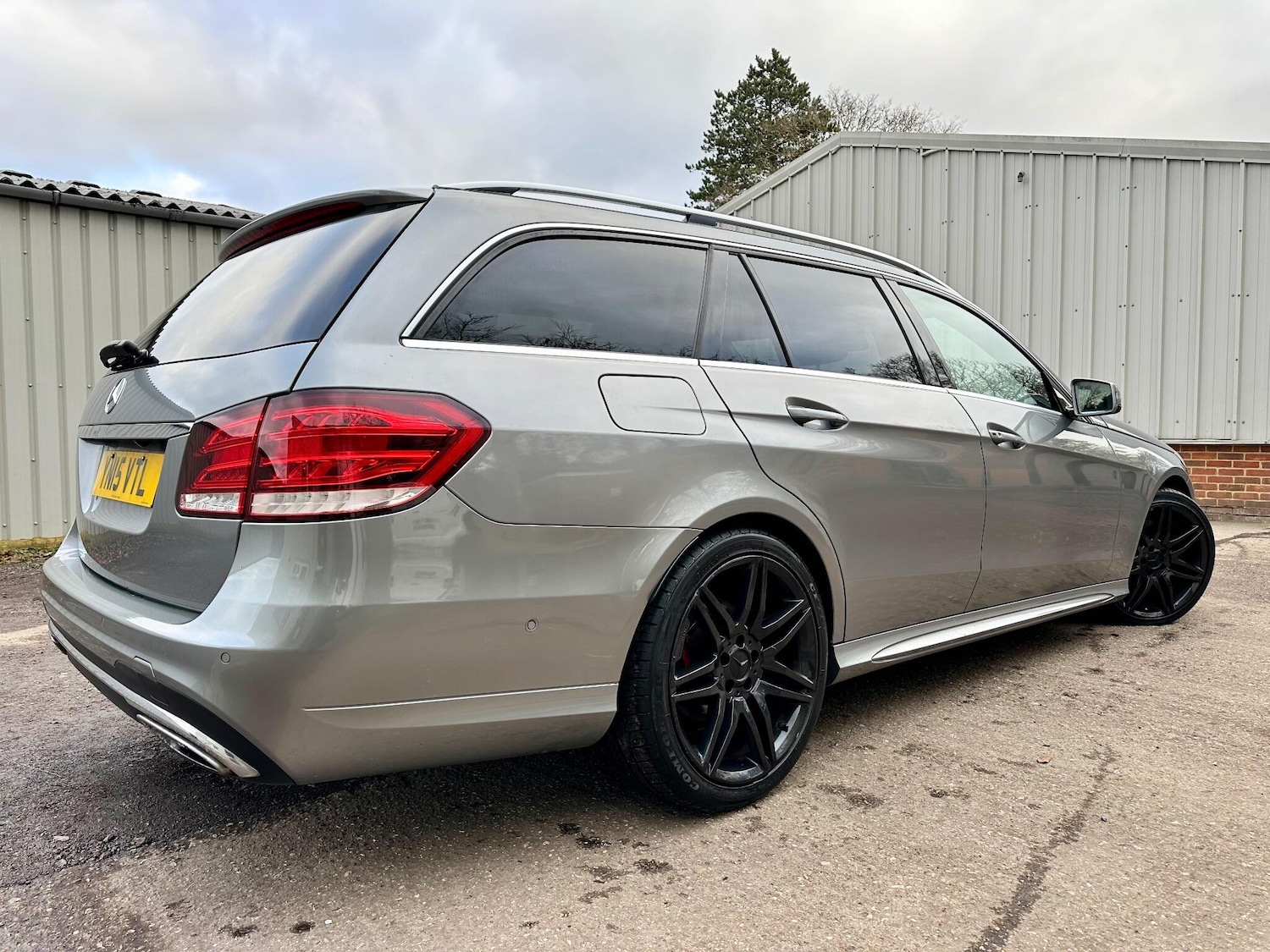 Used Mercedes-Benz E Class 2015 for sale - 76859339: Photo 17