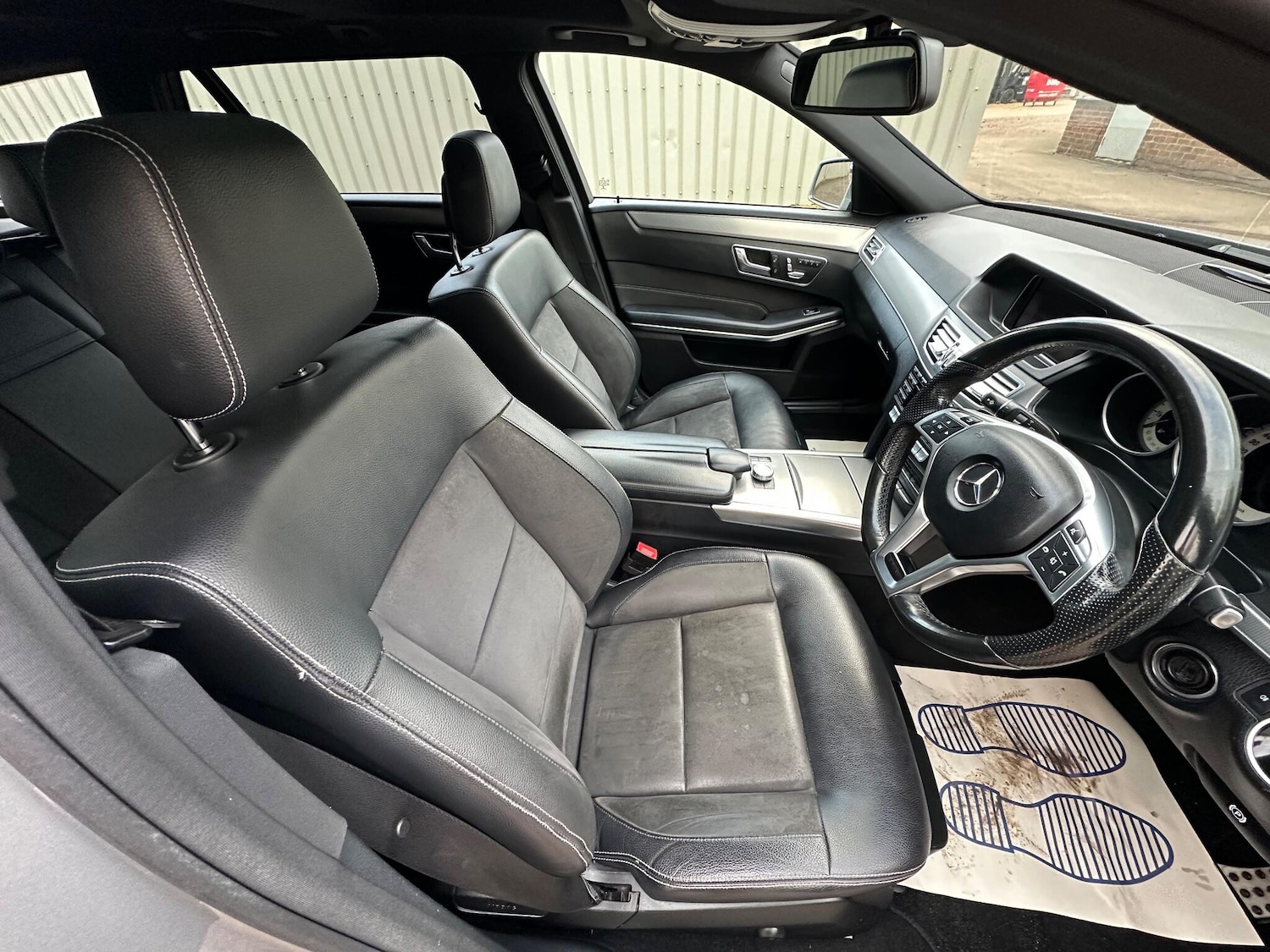 Used Mercedes-Benz E Class 2015 for sale - 76859339: Photo 21