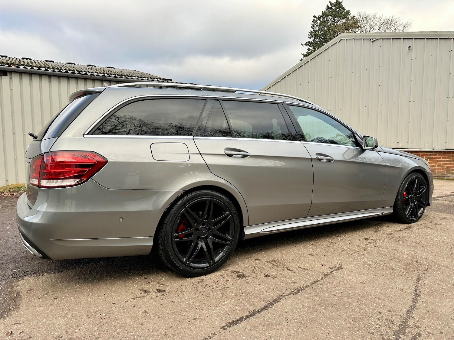 Used Mercedes-Benz E Class 2015 for sale - 76859339: Photo 5