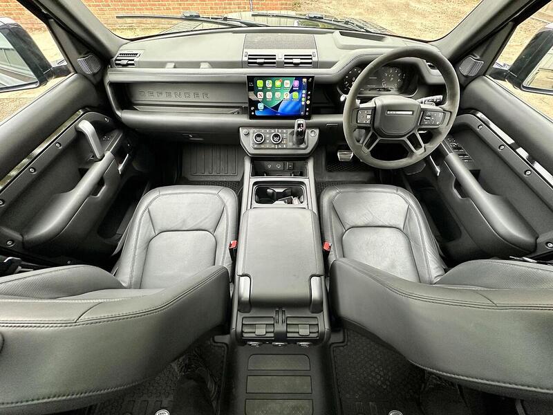 Used Land Rover Defender 2022 for sale - 76576549: Photo 17