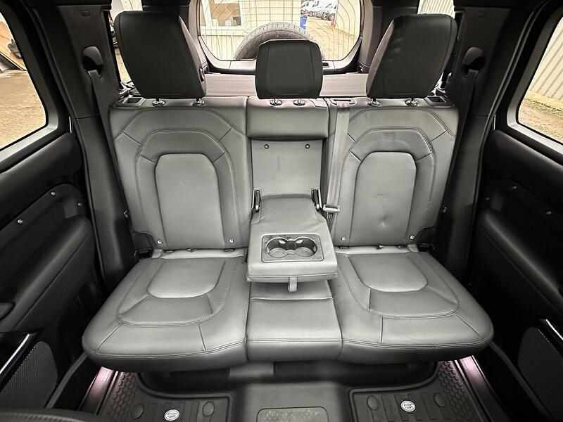 Used Land Rover Defender 2022 for sale - 76576549: Photo 24