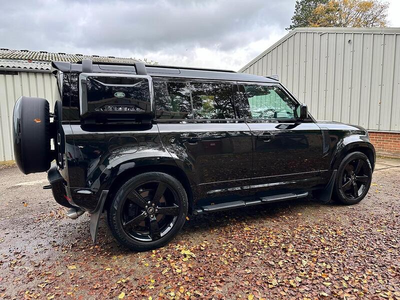 Used Land Rover Defender 2022 for sale - 76576549: Photo 4