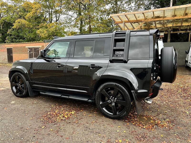 Used Land Rover Defender 2022 for sale - 76576549: Photo 8