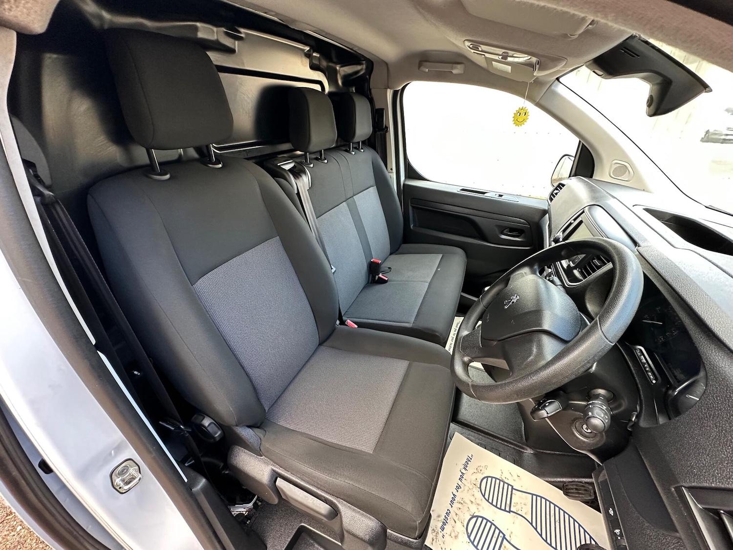 Used Peugeot Expert 2023 for sale - 76432539: Photo 16