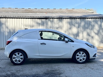 Used Vauxhall Corsa Van 2018 for sale - 76060749: Photo