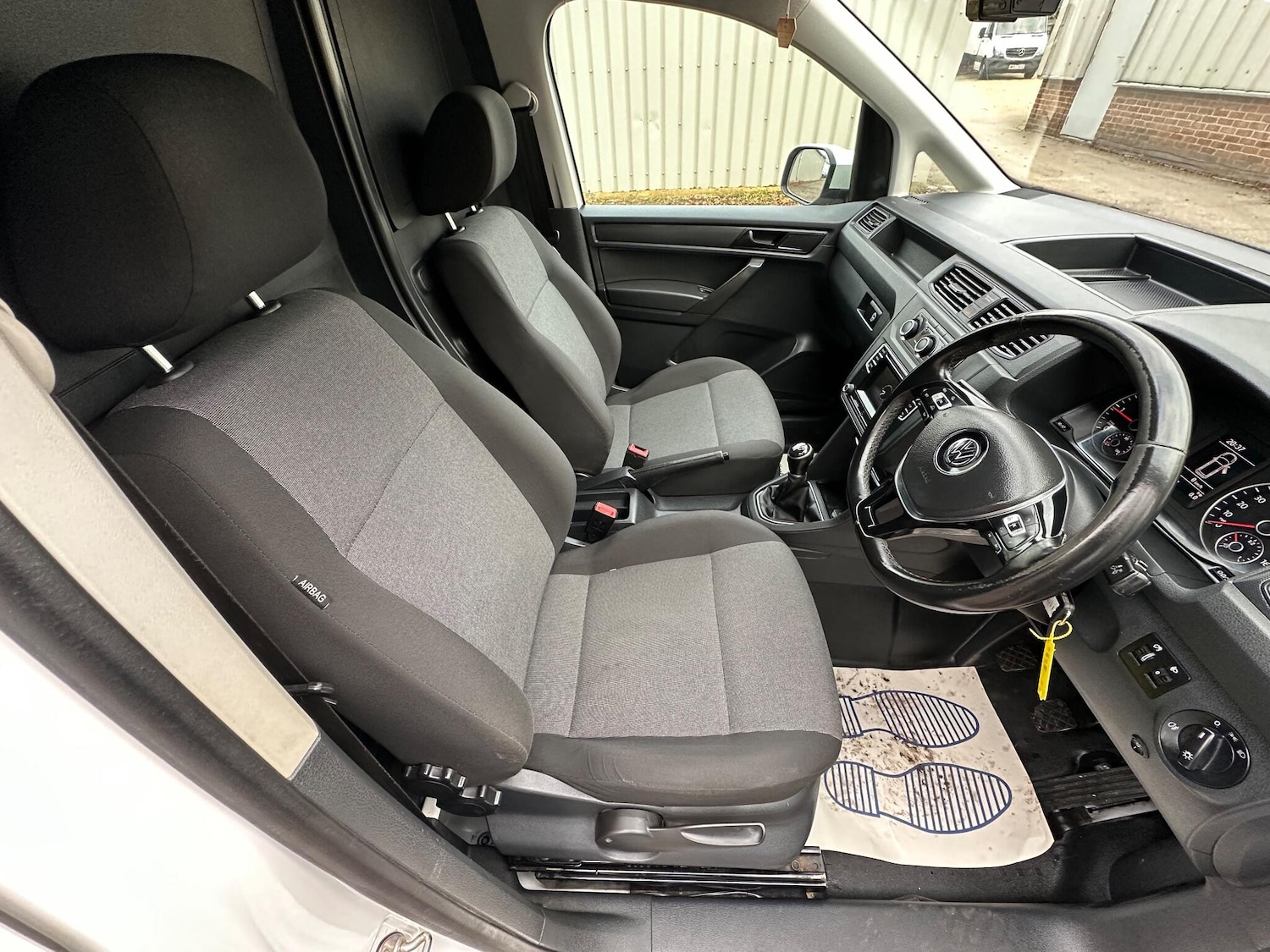 Used Volkswagen Caddy Maxi 2018 for sale - 76859340: Photo 13