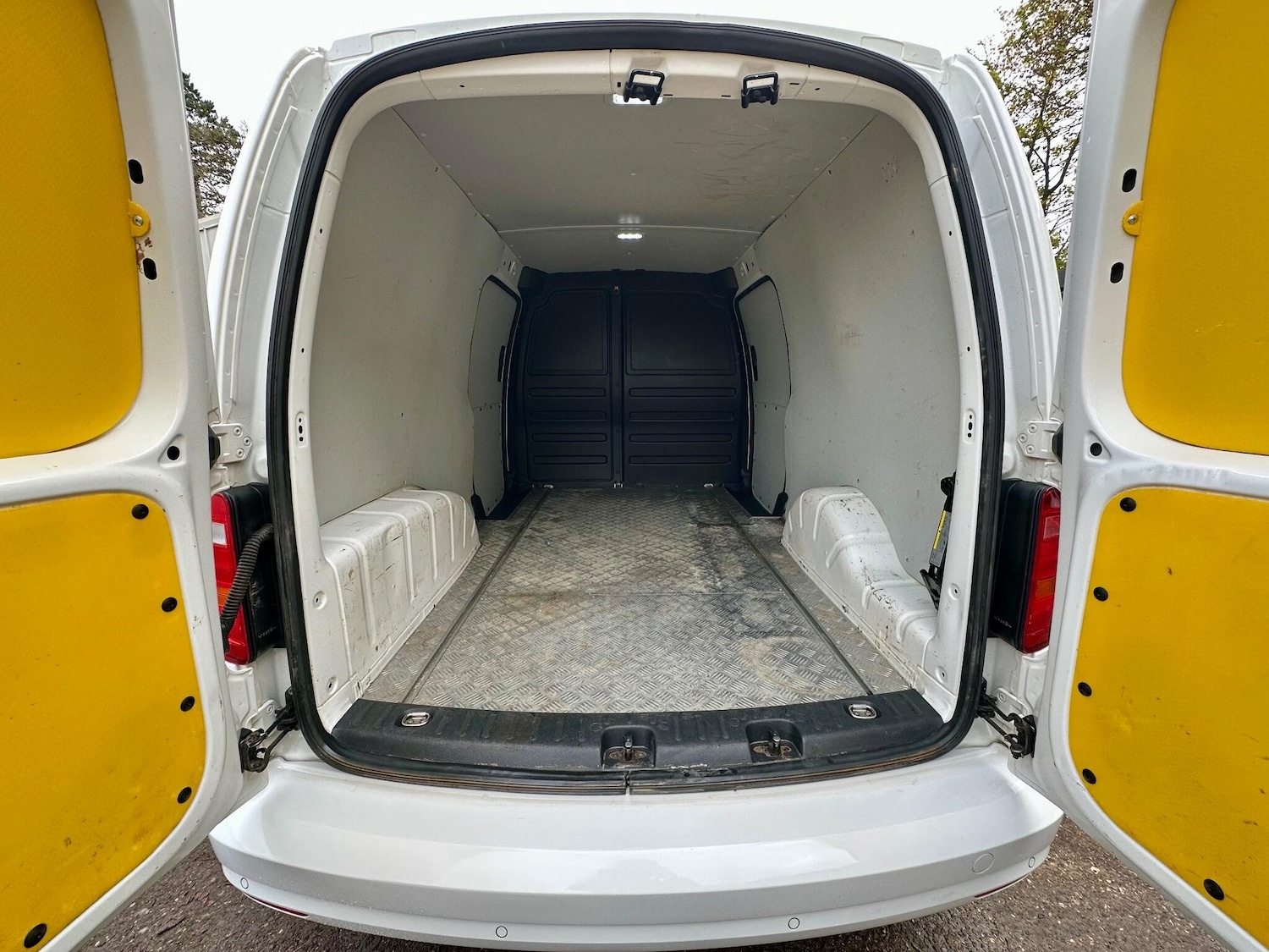 Used Volkswagen Caddy Maxi 2018 for sale - 76859340: Photo 20