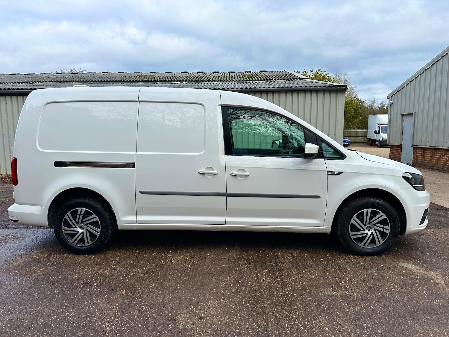 Used Volkswagen Caddy Maxi 2018 for sale - 76859340: Photo 3