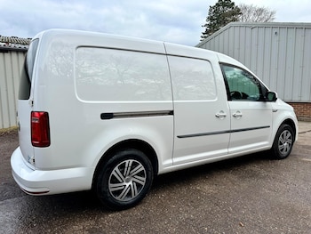 Used Volkswagen Caddy Maxi 2018 for sale - 76859340: Photo