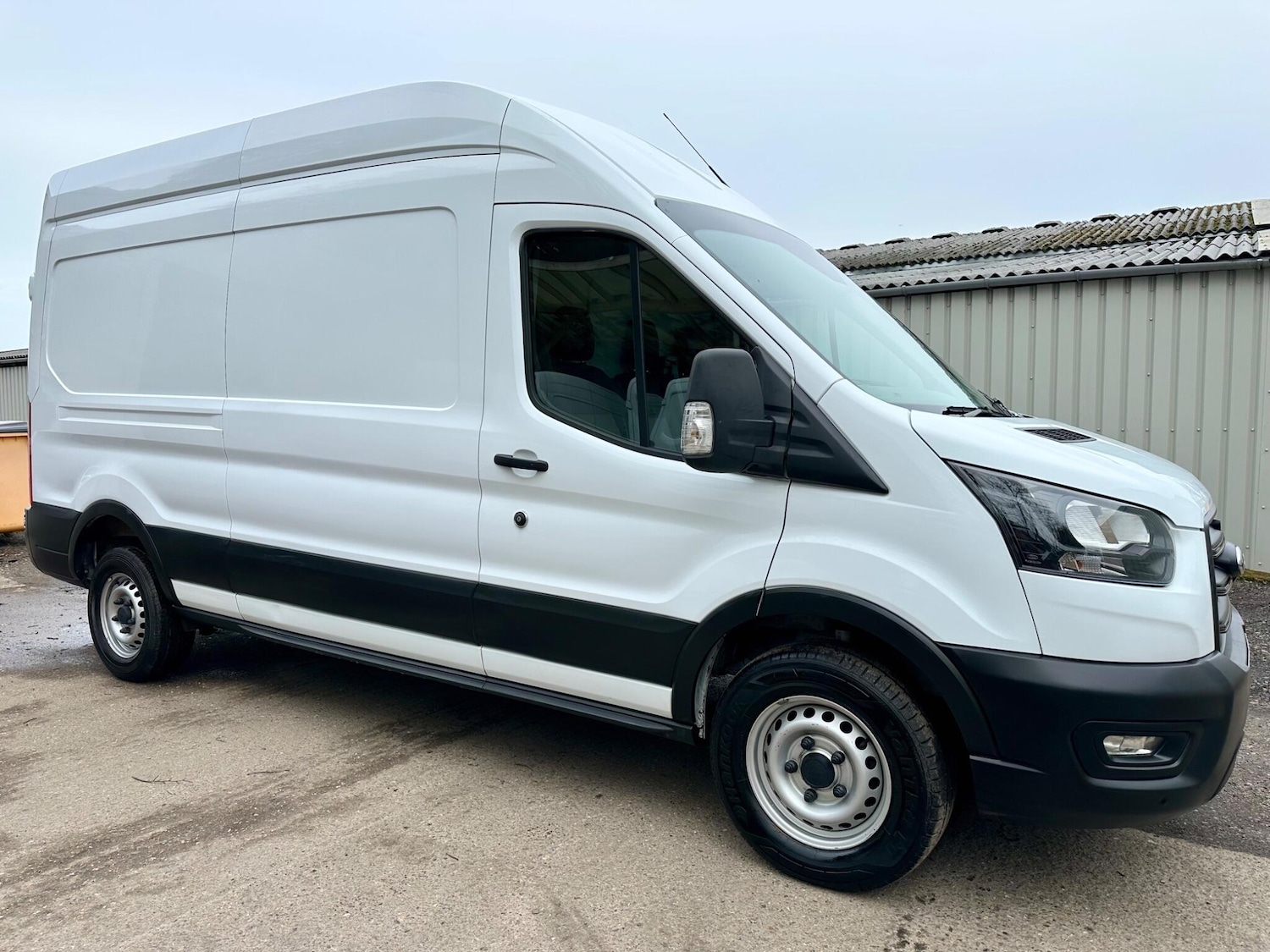 Used Ford Transit for sale - 78127335: Photo 2