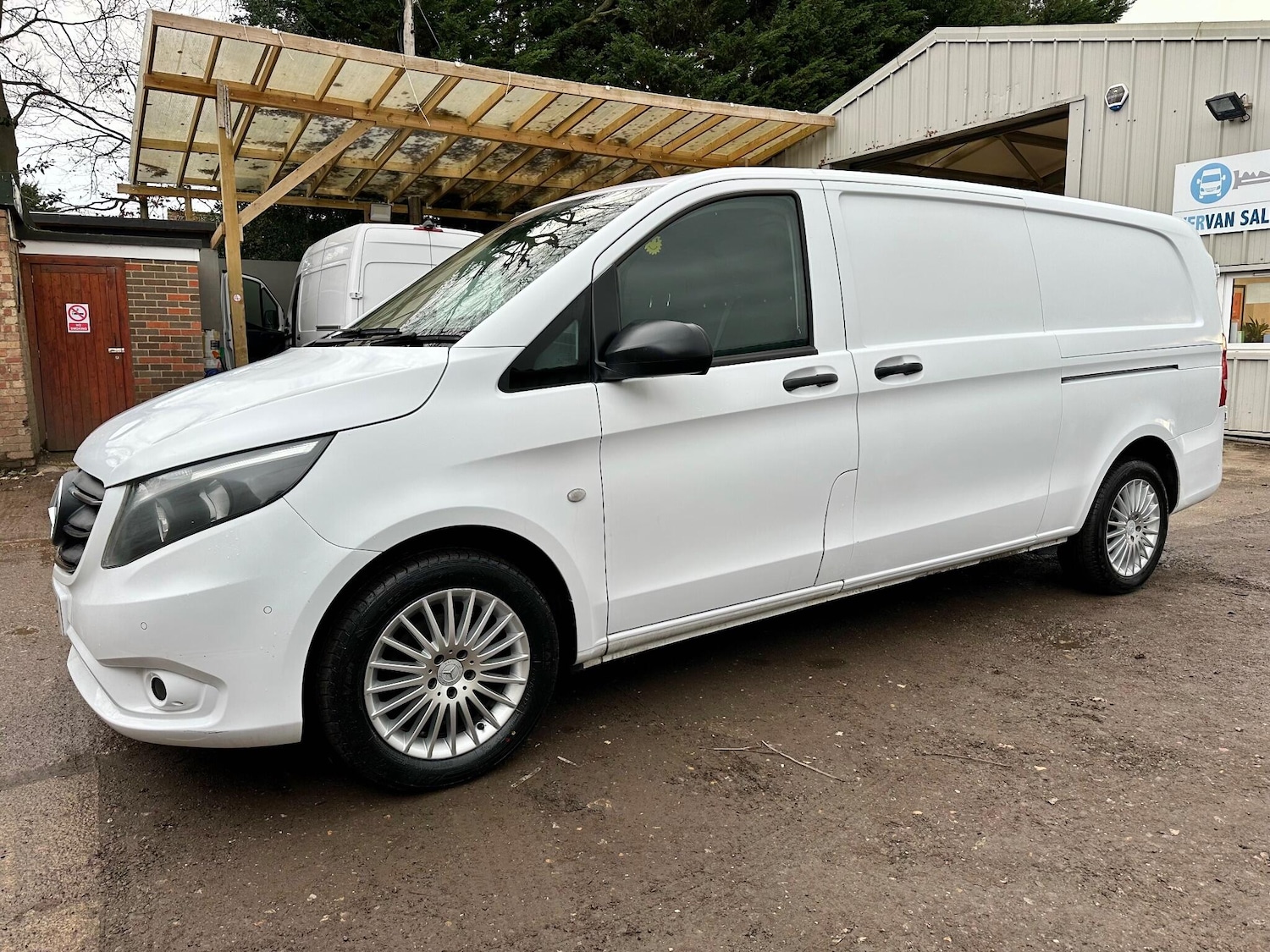 Used Mercedes-Benz Vito 2022 for sale - 76898389: Photo 10