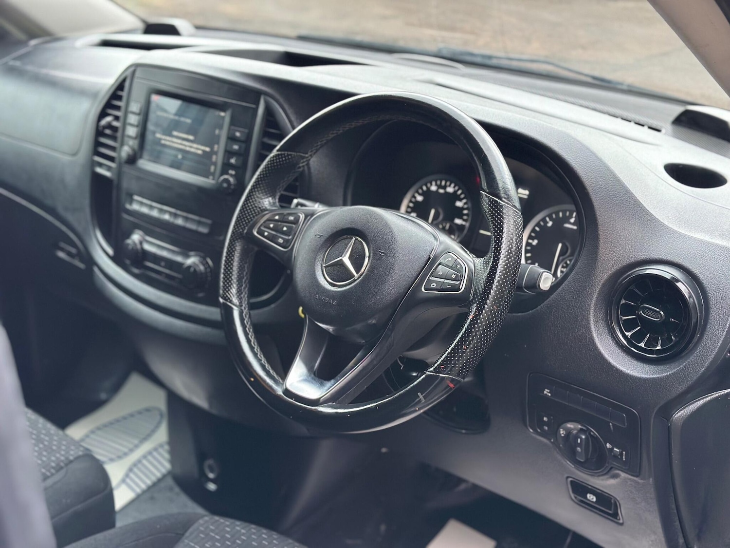 Used Mercedes-Benz Vito 2022 for sale - 76898389: Photo 22